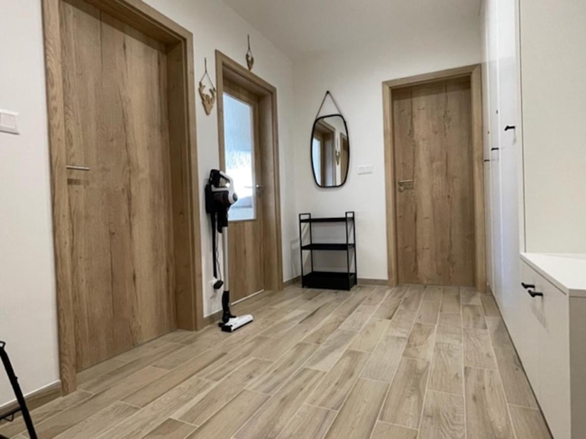 Klinovec Apartments Luxury Лоучна-под-Клиновцем Экстерьер фото